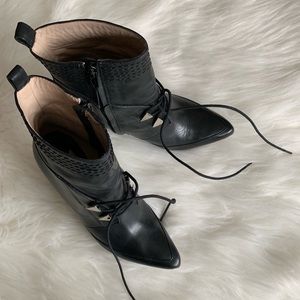 10 Crosby Derek Lam booties SZ 61/2M